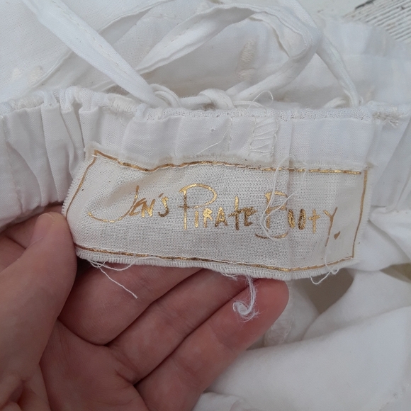 Jen's Pirate Booty| Roux Romper Crochet White XS - Picture 3 of 9